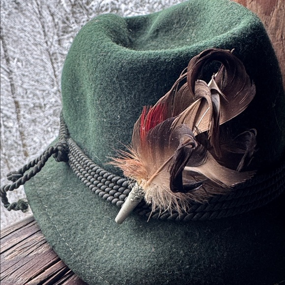 Vintage Bavarian Tyrolean small wool hat for adults or children 60s? - Picture 2 of 5